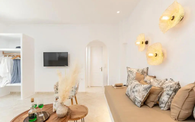 Almiriki Naxos Beachside Living