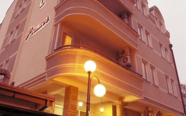 Premier Hotel