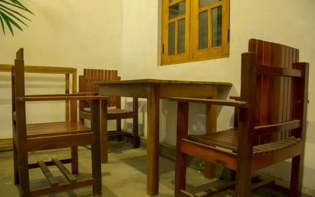 Eagle Resort Arugambay