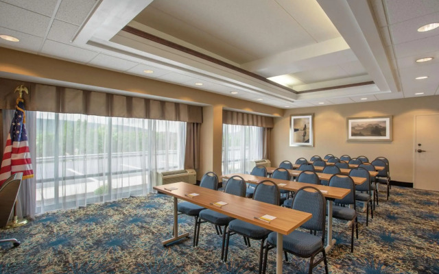 Hampton Inn Bedford