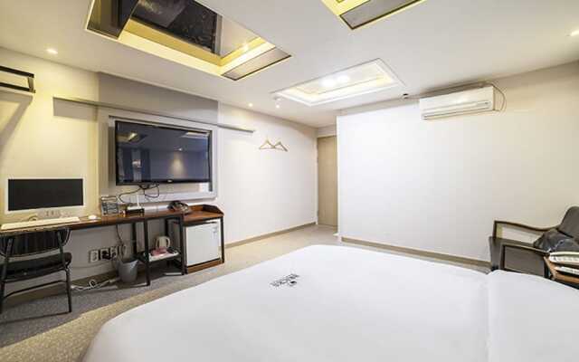 Busan Bricks Guest House
