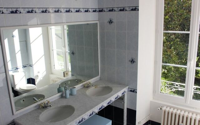 Château De La Touche