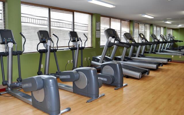 Adam's Mark Hotel & Conference Center