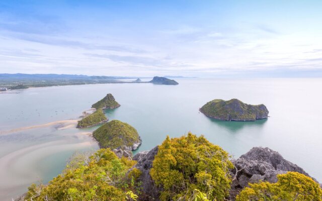 Prachuap Grand Hotel