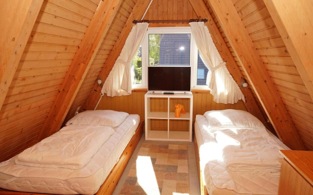 Zeltdachhaus _ grosse Terrasse _ m