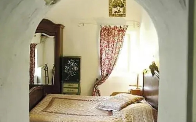 6 Bedroom House 16338592 By HomeRez