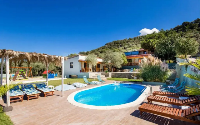 Marti Resort