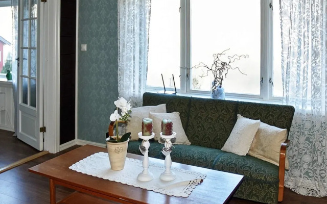 10 Person Holiday Home in Folkestad