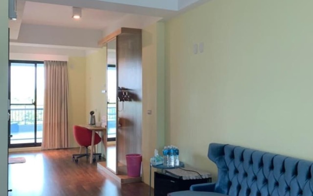 Yujing Warm Breezewarm x Sunny Sky Homestay