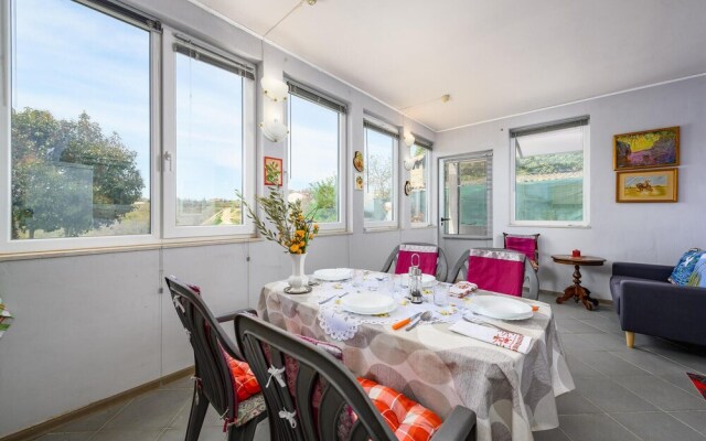Beautiful Home in Vizinada With Wifi and 2 Bedrooms