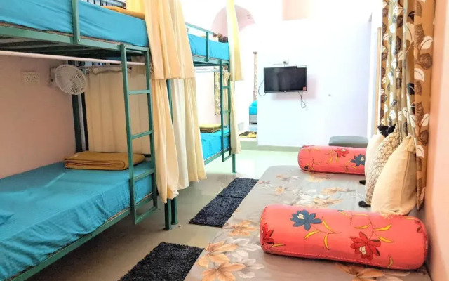Aura hostel