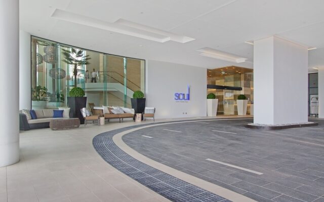 Soul on the Esplanade - HR Surfers Paradise