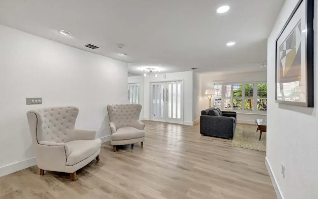 Waterfront Paradise Chic 3 BDR