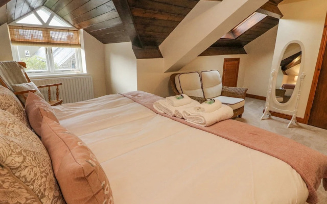 No. 2 The Mews