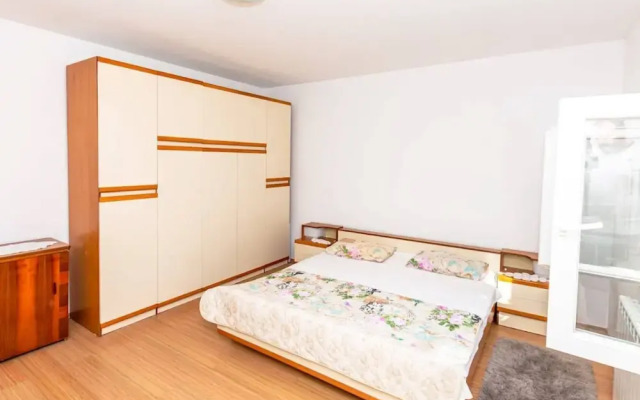 Sunny and Sleek Apartment Kastel Novi With Terrace