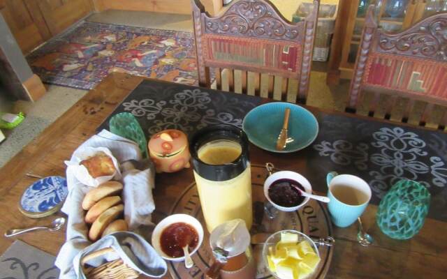 Redwood Valley B & B