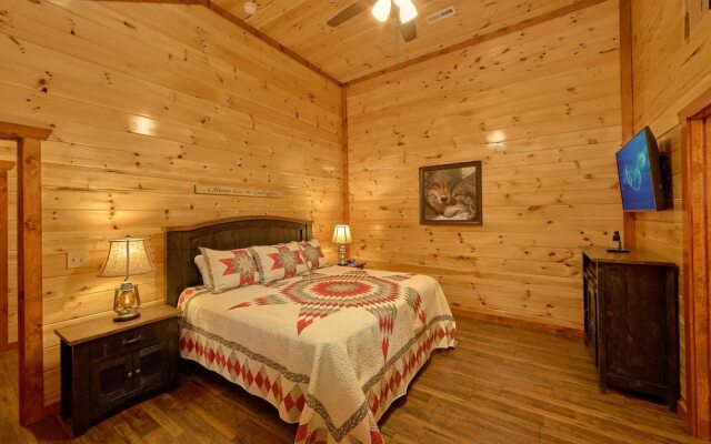 Summit Pool Lodge Apartment 6