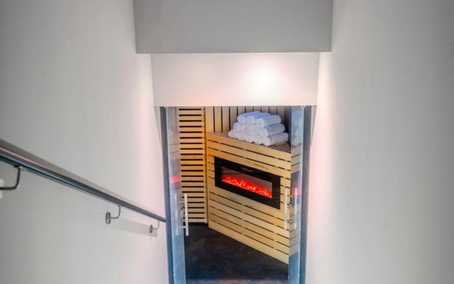 The Moon Boutique Hotel & Spa