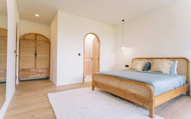 Trendy Boho 3BR Cozy Living 5min to La Brisa