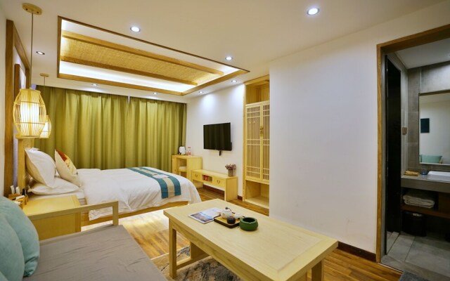 Yuexijiang Boutique Holiday Hotel
