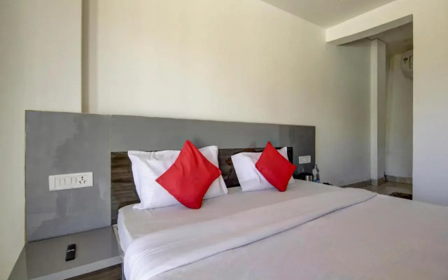 OYO Flagship 80477J Hotel Mount Delight