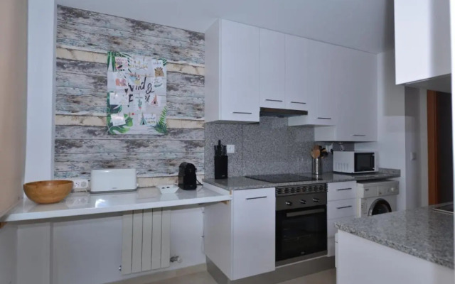 Apartamento CERCA PLAYA CON BALCON Y BBQ