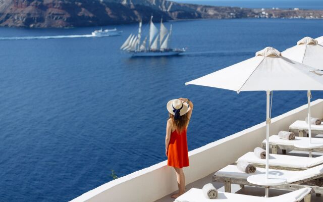 Oia Mare Villas