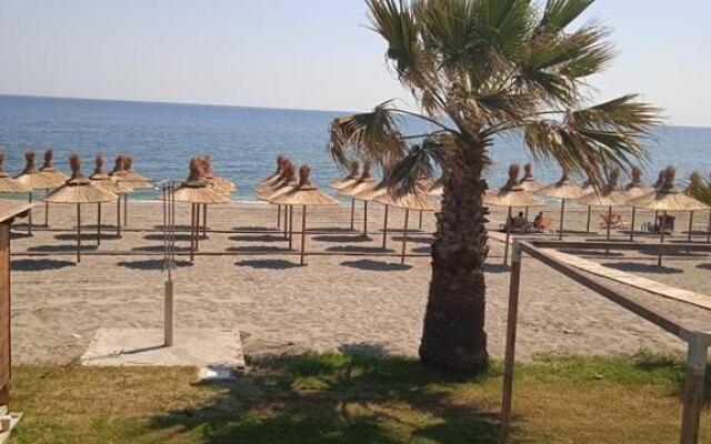 KARAOYLI apartments studios