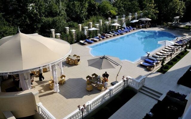 Palace Del Mar