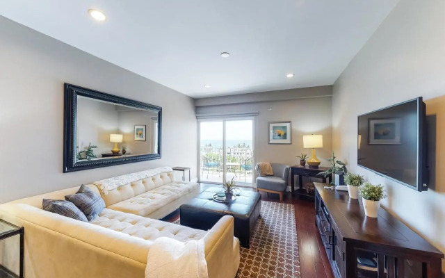 Harbor Haven 805