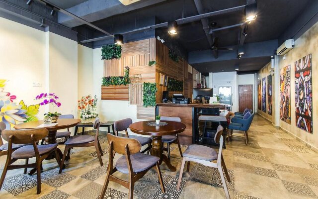 OYO 417 Raintree Boutique Hotel