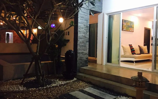 Casa D Pool Huahin 1