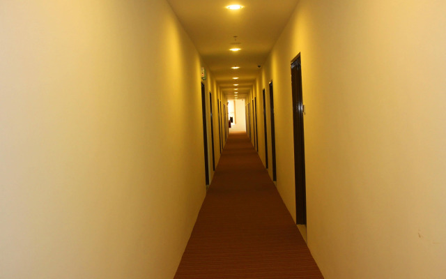 906 Premier Hotel