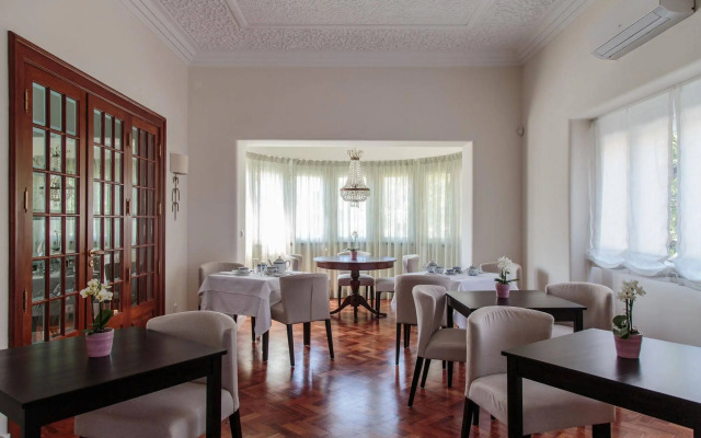 My House at Estoril Guest House