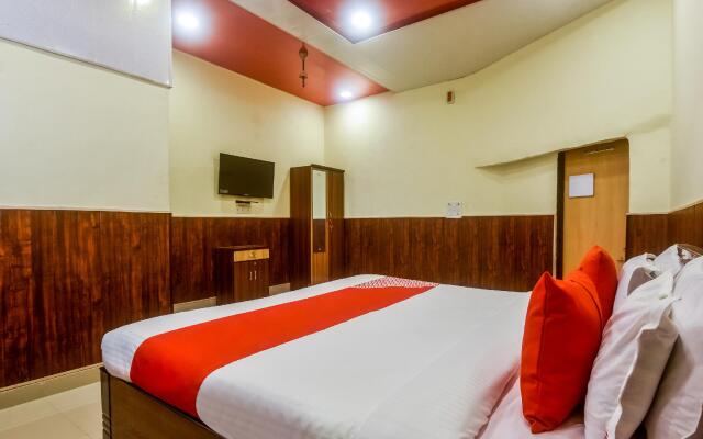 OYO Flagship 44010 Ananda Inn