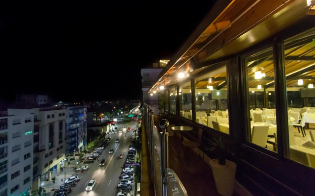 Hotel Zahrat Al Jabal