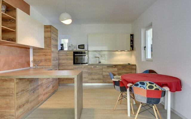 Quaint Holiday Home in Liznjan With Pool