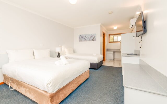 Bass and Flinders Motor Inn