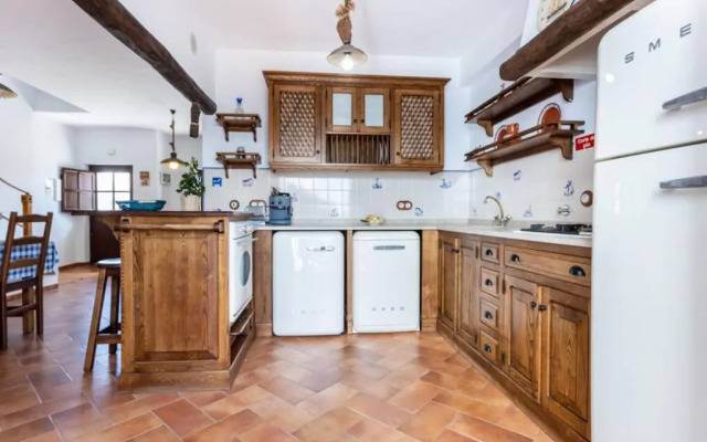 Sagres Chimneys House