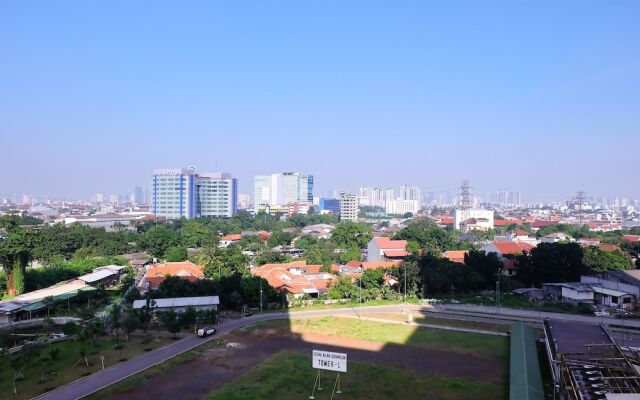 Tranquil 2BR @ Green Pramuka Apartment