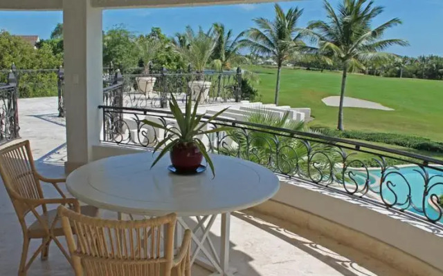 Villa Blanca