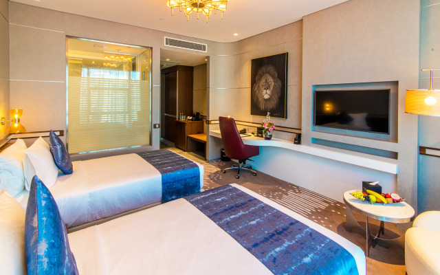 VIP Hotel