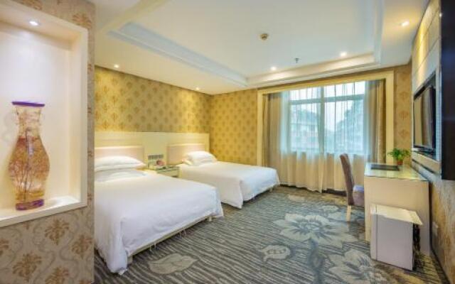 Yiwu Aoti Hotel
