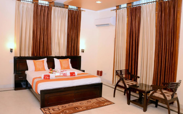 OYO 2028 Hotel Coral's Inn