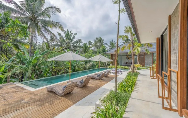 Villa The Kayu by GORO