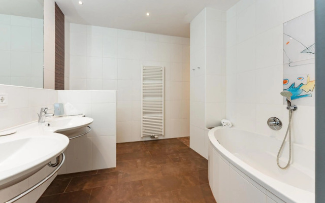 Appartementhaus Modern Art