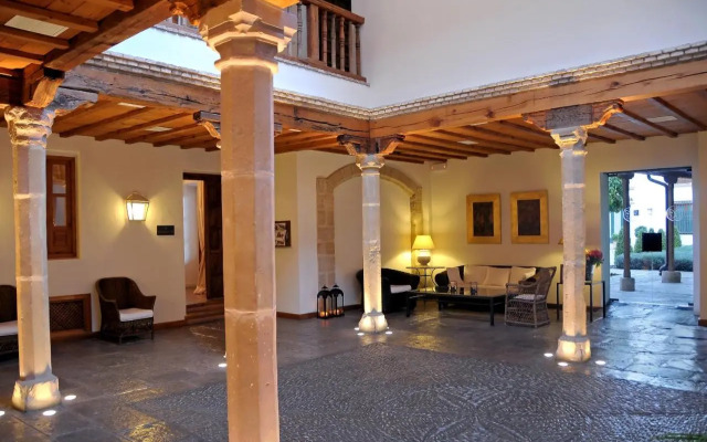 Hotel Puerta de la Luna