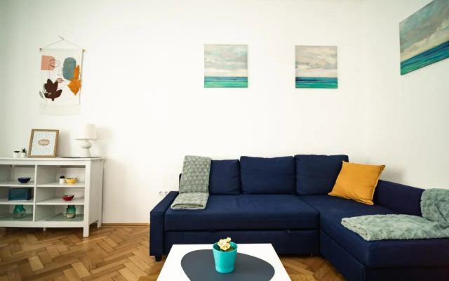 Colors Apartment