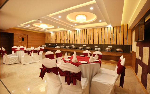 Mint Hotel Premia