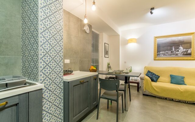 Gzira Central Bright & Modern 2bdr Apt